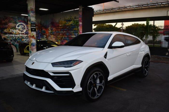 Lamborghini Urus White