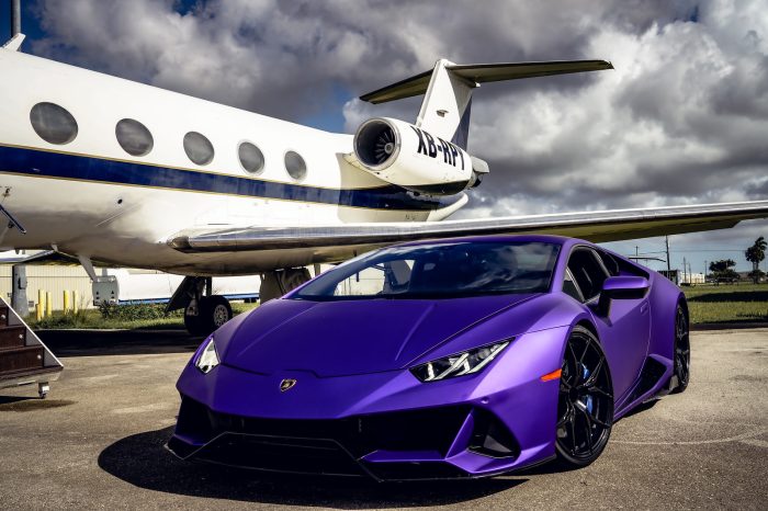 Lamborghini Huracan Purple